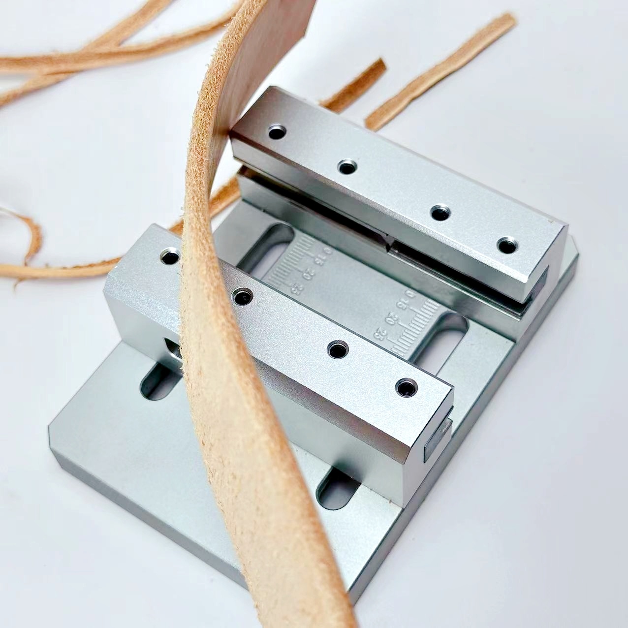 Leatherwork Machine - Machine à ébavurer les bords de