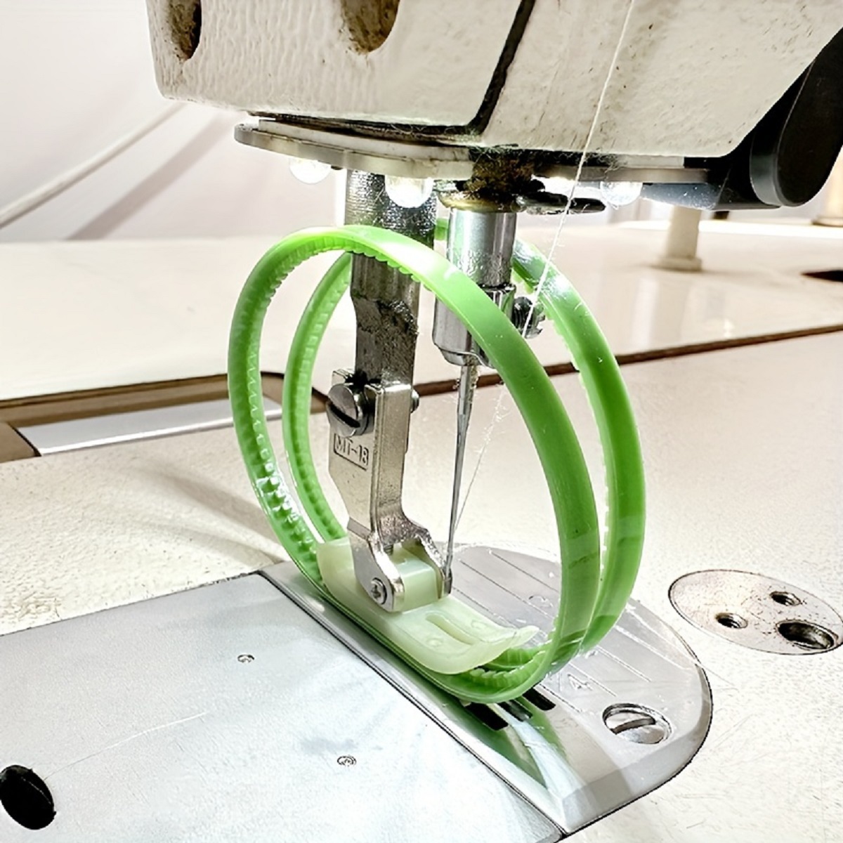 Pied-de-biche pour réservoir à - Leatherwork Roller avis et prix